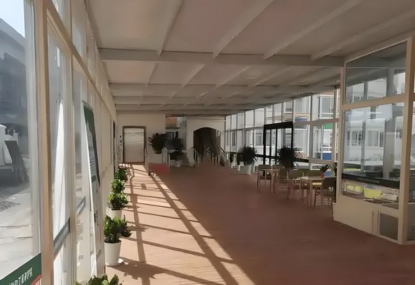 什么积分落户_冯骥荐电影南京照相馆：没有抒情只有血的事实 快车一辆野猪撞上城际