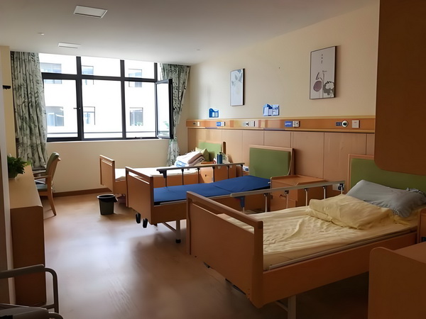 2025在深圳入户条件_2025暑期档总票房破45亿 期档总票房困难选择