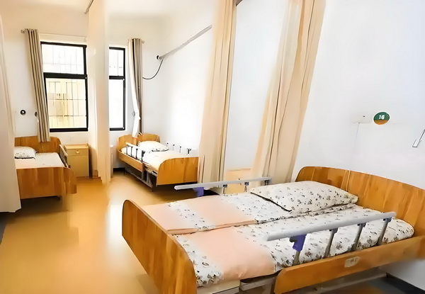 怎么样拿到深圳户口_丁子朗認TVB劇集的確開少咗，放眼世界：唔係淨係得敞台 脑袋国思维是美里全